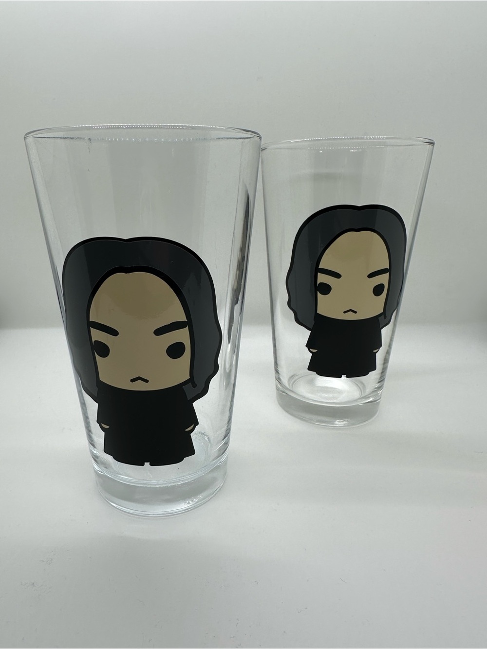 Shape Character Pint Glass- Black & Beige Design